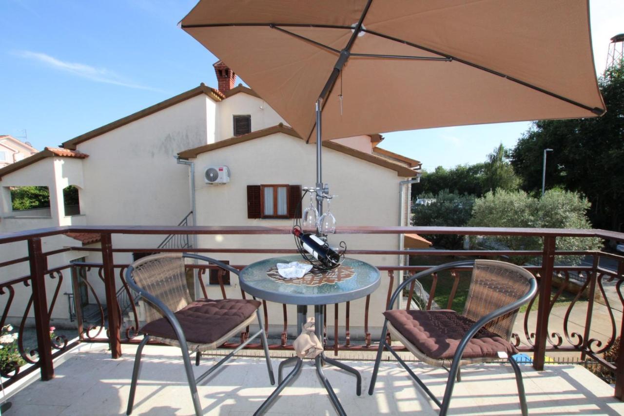 Blue Adria Suites Porec Esterno foto