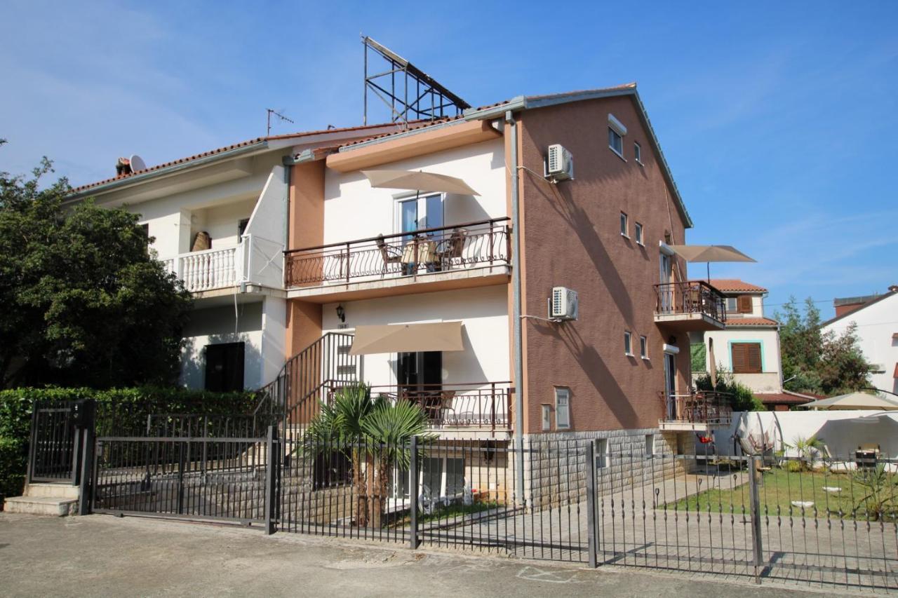 Blue Adria Suites Porec Esterno foto
