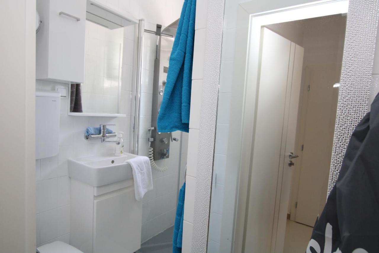 Blue Adria Suites Porec Esterno foto